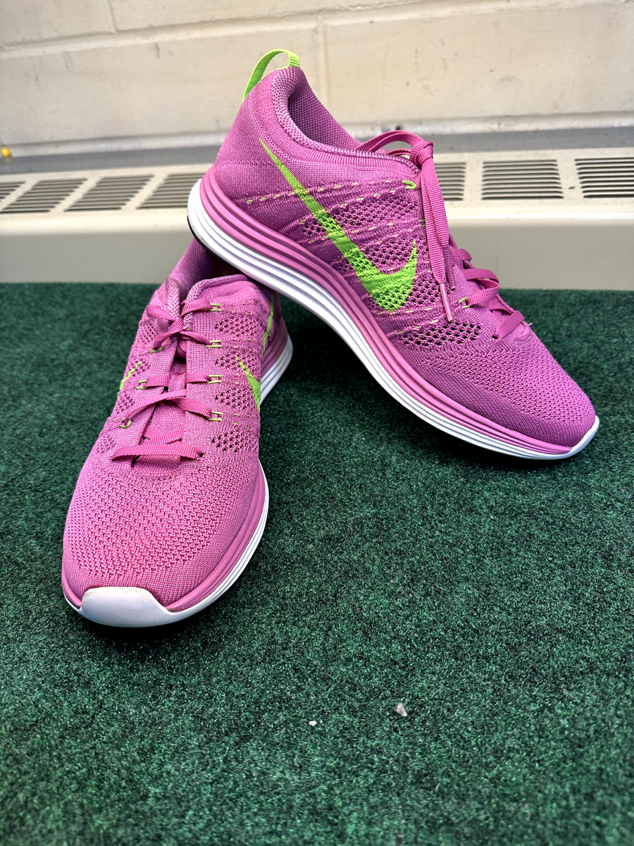 Women's Nike Flyknit Lunar Pink Sz