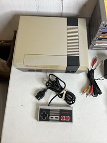 Nintendo NES Console System Bundle 10 Games NEW PINS Mario 3 Kid Icarus Tetris