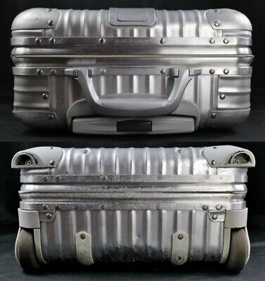 RIMOWA 920.52 TOPAS TSA cabin trolley 2 wheels 35L out of RIMOWA 920.52 TOPAS TSA cabin trolley 2 wheels 35L out of
