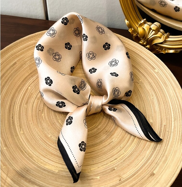 Pure 12 Momme Silk Wrap Scarf Bandanna flower Print Square Shawl 20’’new