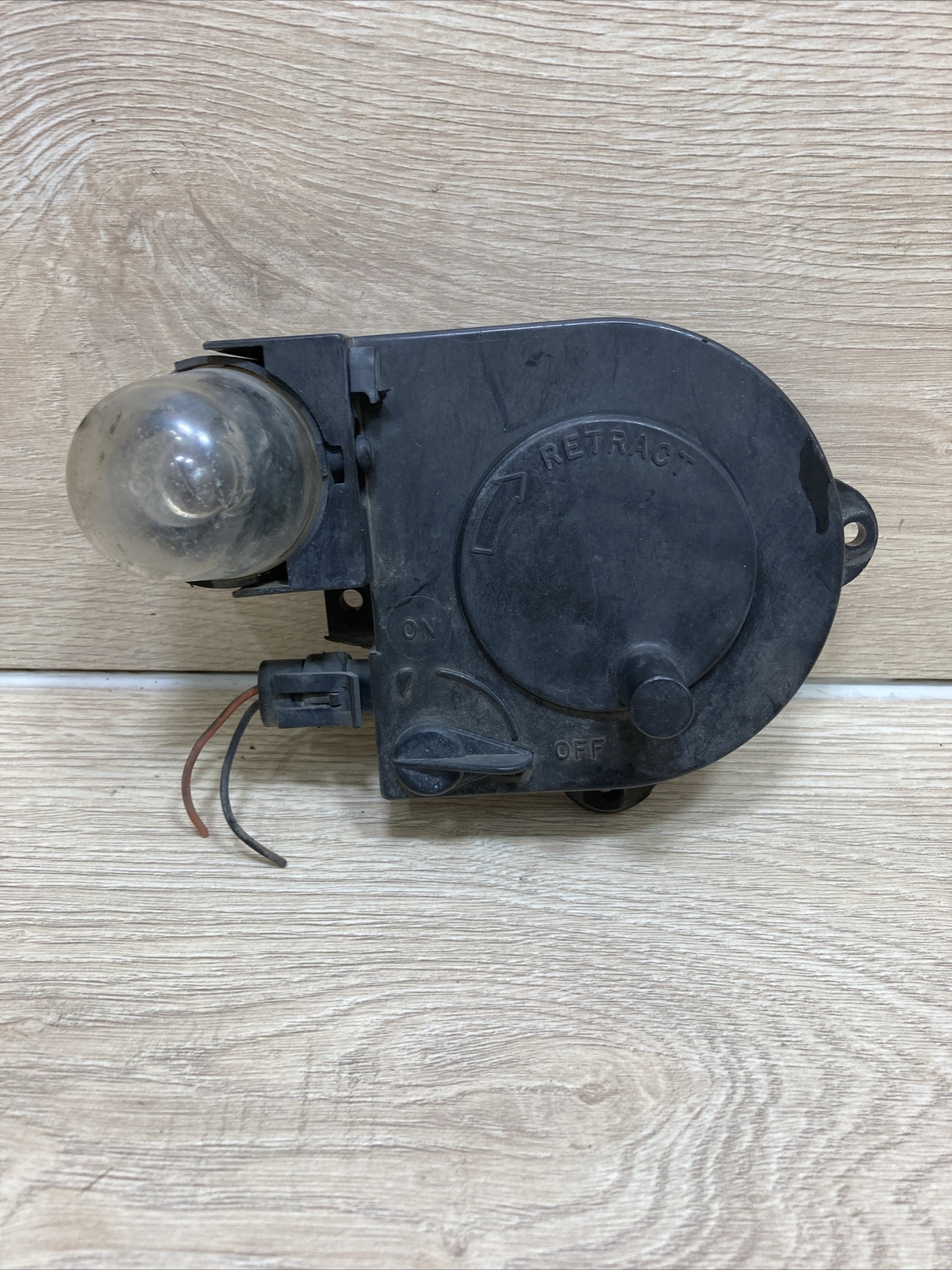 8896 Chevy Silverado GMC Truck Suburban Under Hood Retractable Light