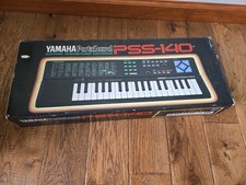 Vtg 1988 Yamaha PortaSound PSS-140 Electronic Keyboard w/Drum Pad Tested Working