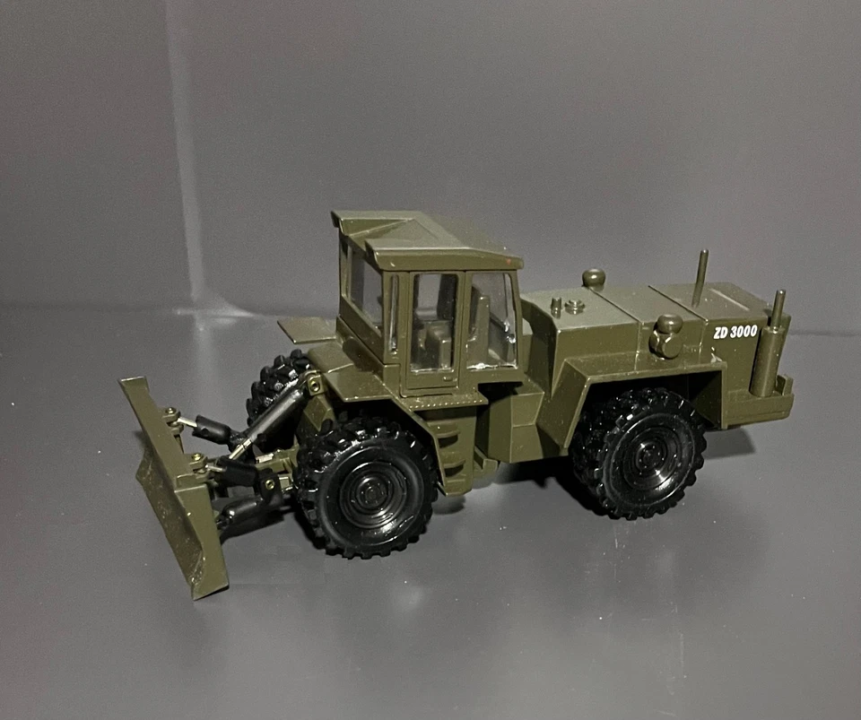 NZG 197 272 Zettelmeyer Radplanierer ZD 3000 1:50 - Bild 2 von 4