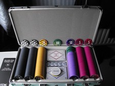 Classy 300 Poker Chip Set -
