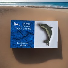 RSPB-Pin Badge  BOTTLE  NOSE DOLPHIN  On Blue GNAH Backing Card *FREE POST **