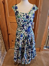 ADORABLE NWT Calvin Klein Floral Dress Size 8