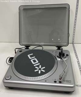 Ion Record Player TTUSB10 USB Enabled Belt Drive Turntable Power On Tested