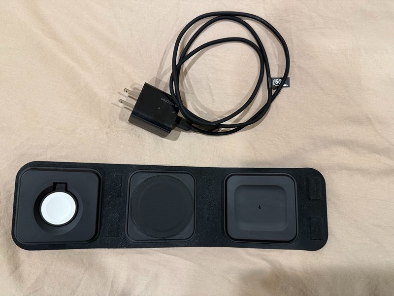 Mophie 3-in-1 Charging Station