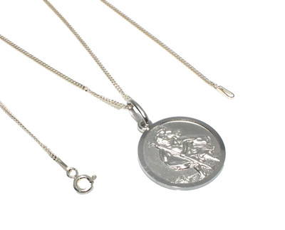 Unisex/Gents/ ladies silver chain & St Christopher pendant