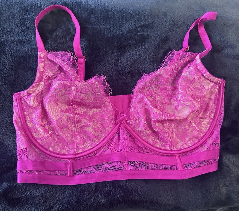Victoria’s Secret VERY SEXY Unlined Magenta /pink Demi Lace Bustier Bra 36DD