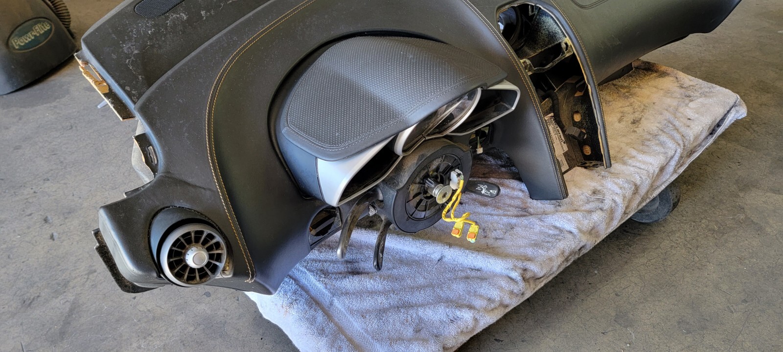 MCLAREN 650S DASHBOARD ASSEMBLY INSTRUMENT CLUSTER OEM 