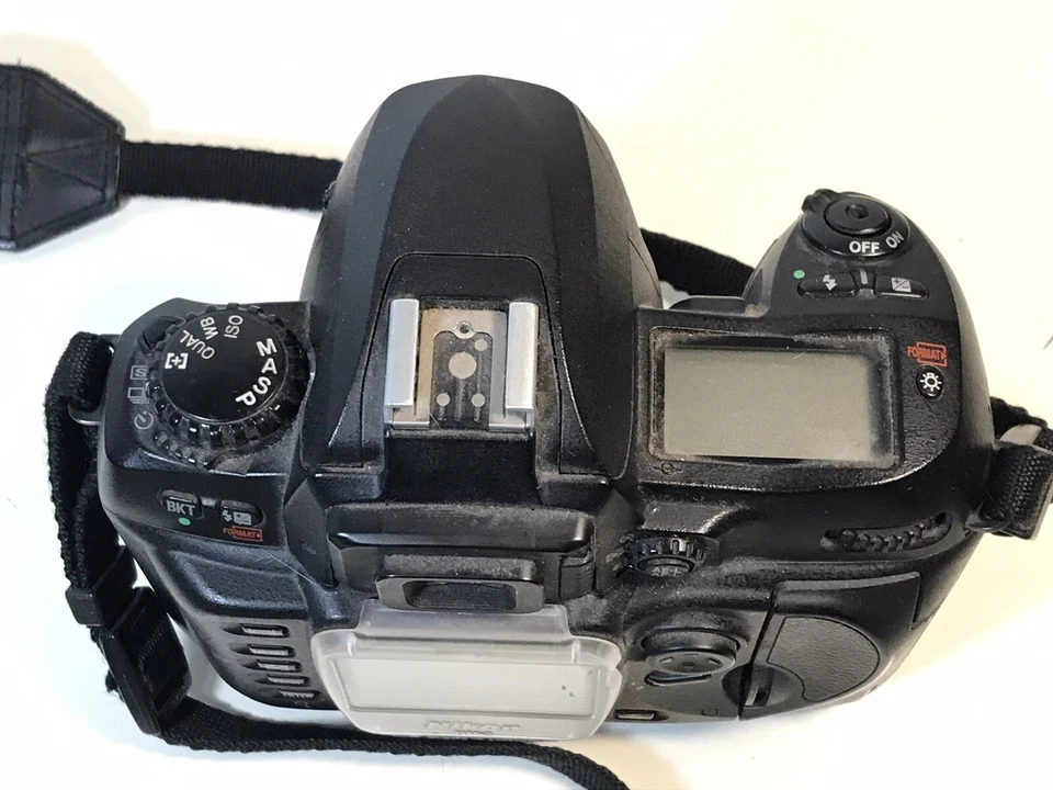 Nikon D100 6.1 MP Digital SLR Camera - Black (Body Only) - Image 3 of 4