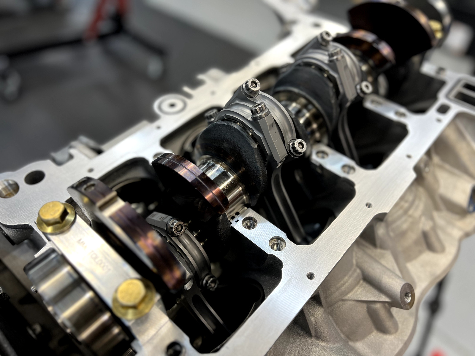 McLaren 720S   P14  M840T  Engine OEM Remanufactured