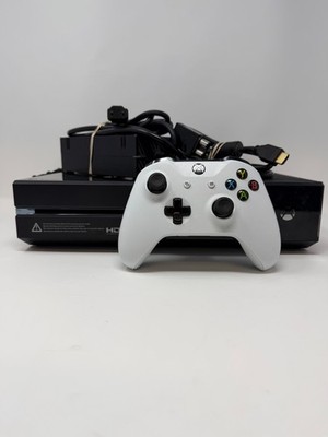 Xbox One Model 1540 With White Controller and Power Supply