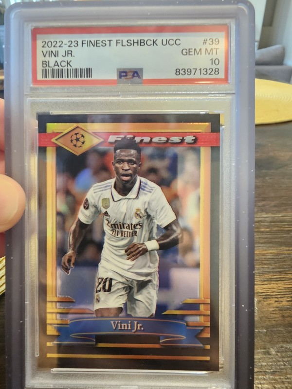 2022-23 Topps Finest Flashbacks UCC - Vini Jr. #39 BLACK /25 POP 1  INVEST NOW