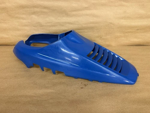 FENDER, FRONT CENTER (BLUE)