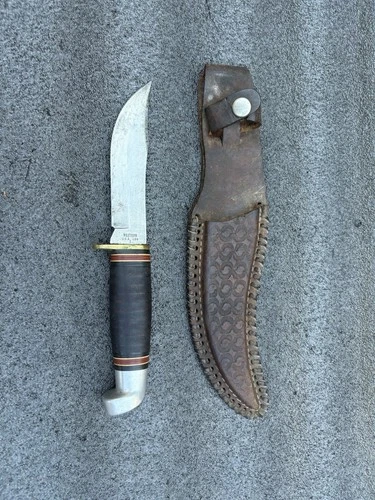 VINTAGE WESTERN HUNTING KNIFE L66