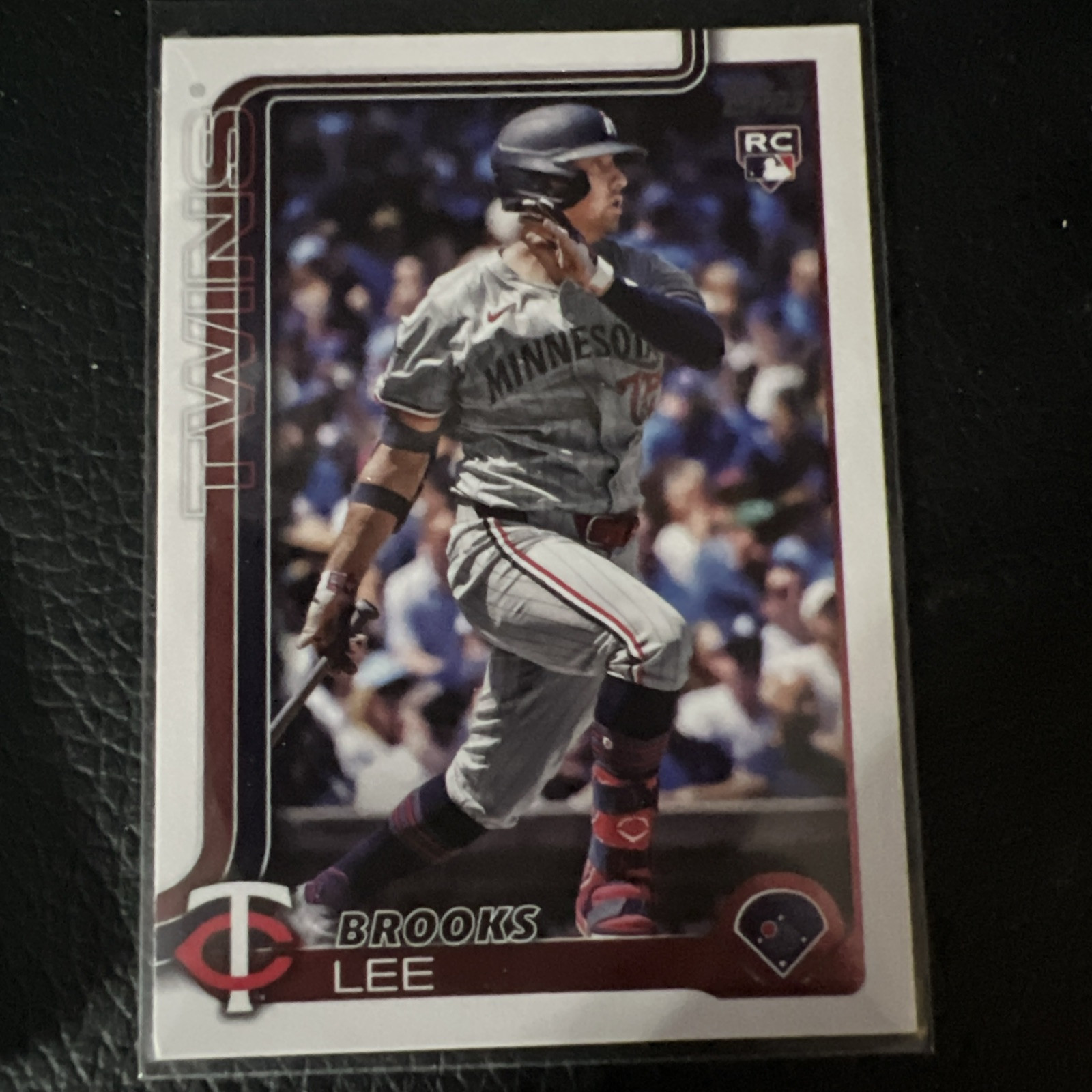 2025 Topps Series 1 BROOKS LEE RC Companion Card -MINNESOTA 2025 Topps Series 1 BROOKS LEE RC Companion Card -MINNESOTA