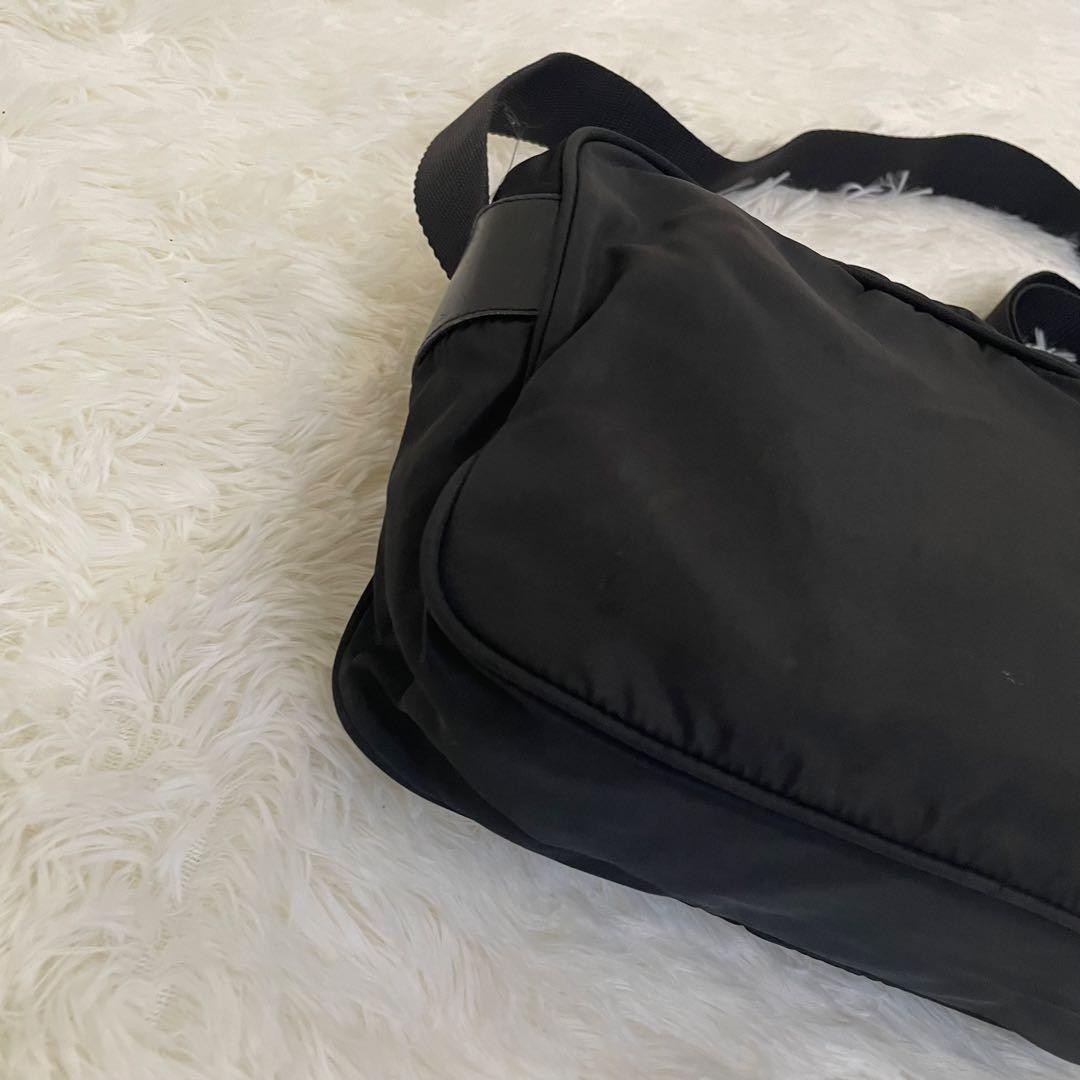 Excellent Condition PRADA Shoulder Bag Camera Bag Nylon Leather Triangle Logo thumbnail 6