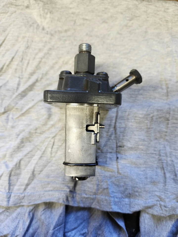 Bomba de inyección Kubota D1105 ZD1211-3 Foto 4 de 4