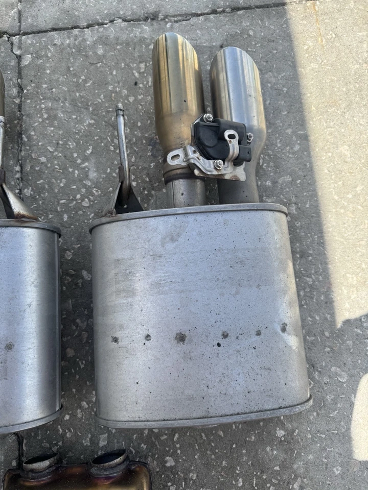 Ford Oem Mustang Gt 2018-2024 Exhaust System - Image 3 of 4