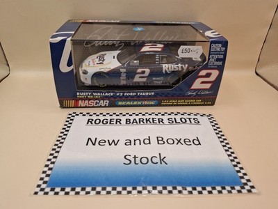 Scalextric C2208 Ford Taurus Rusty Wallace Mobil #2 Maßstab 1:32 Slotcar Racing