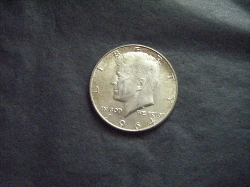 1- 1964 KENNEDY Half Dollar 90% SILVER US Mint "Circulated" IN XF CONDITION