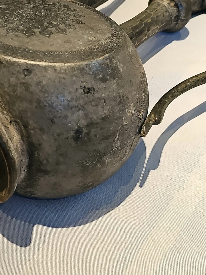 Antigua jarra de agua de cobre plateada grabada a mano persa/oriente medio Ewer envío Foto 4 de 4