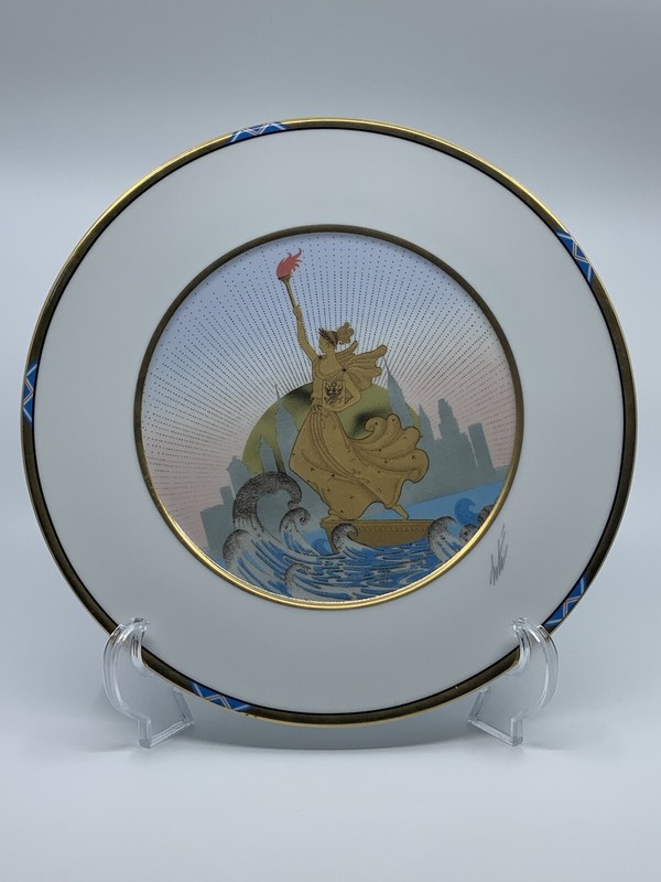 Erte Seven Arts Limited Mikasa Statue of Liberty UH202 1990 Plate Germany