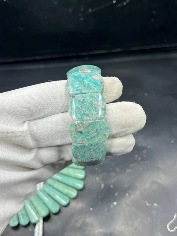 Conjunto de pulsera de piedras preciosas de amzonita sin cuello, pendientes y calidad superior Foto 2 de 4