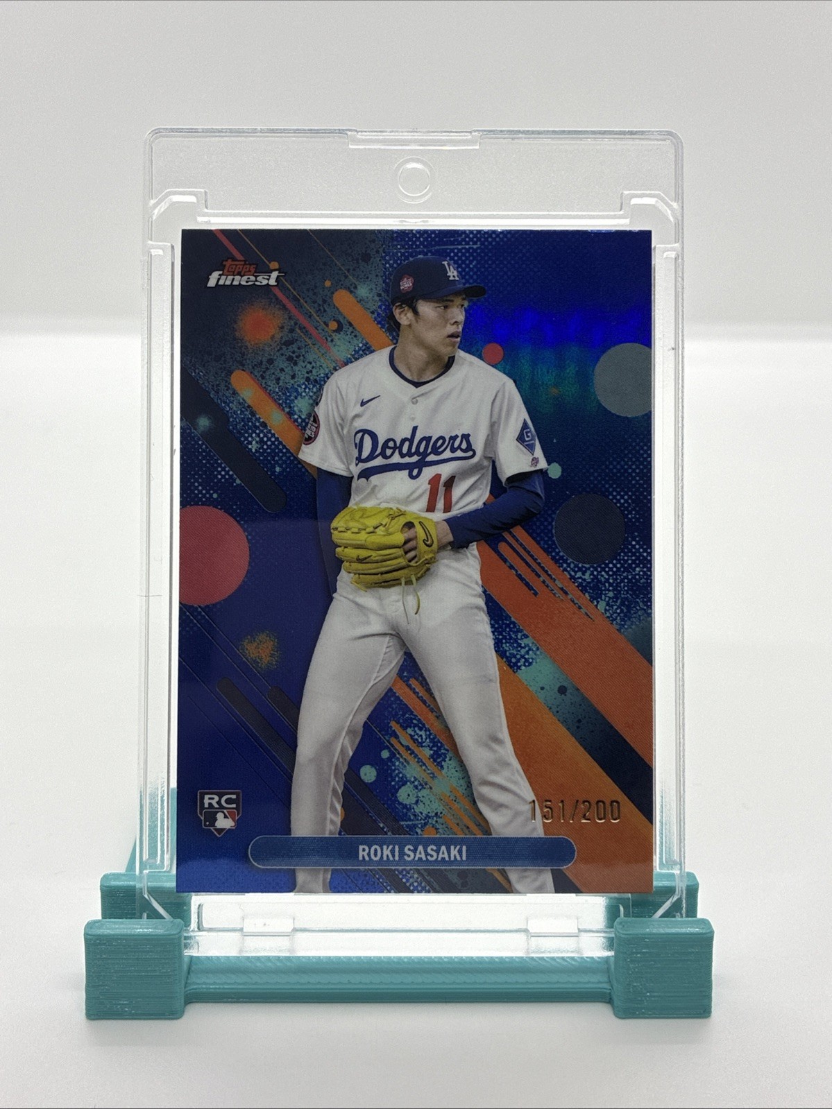 2025 Topps Finest - Common Roki Sasaki #40 Blue Refractor /200 (RC)