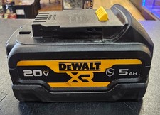 DEWALT 20V 5Ah Lithium Ion Power Tool Battery with Fuel Indicator - DCB205G