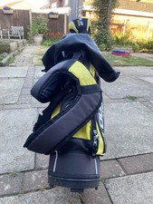 Dunlop Tour Junior Golf Clubs 5 Clubs Stand Bag Balls & Tees 5-7 Years