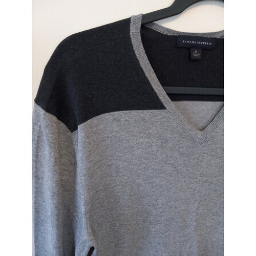 Banana Republic Sweater Mens Medium V-neck Sweater Grey With Black Pullover - Picture 2 of 12