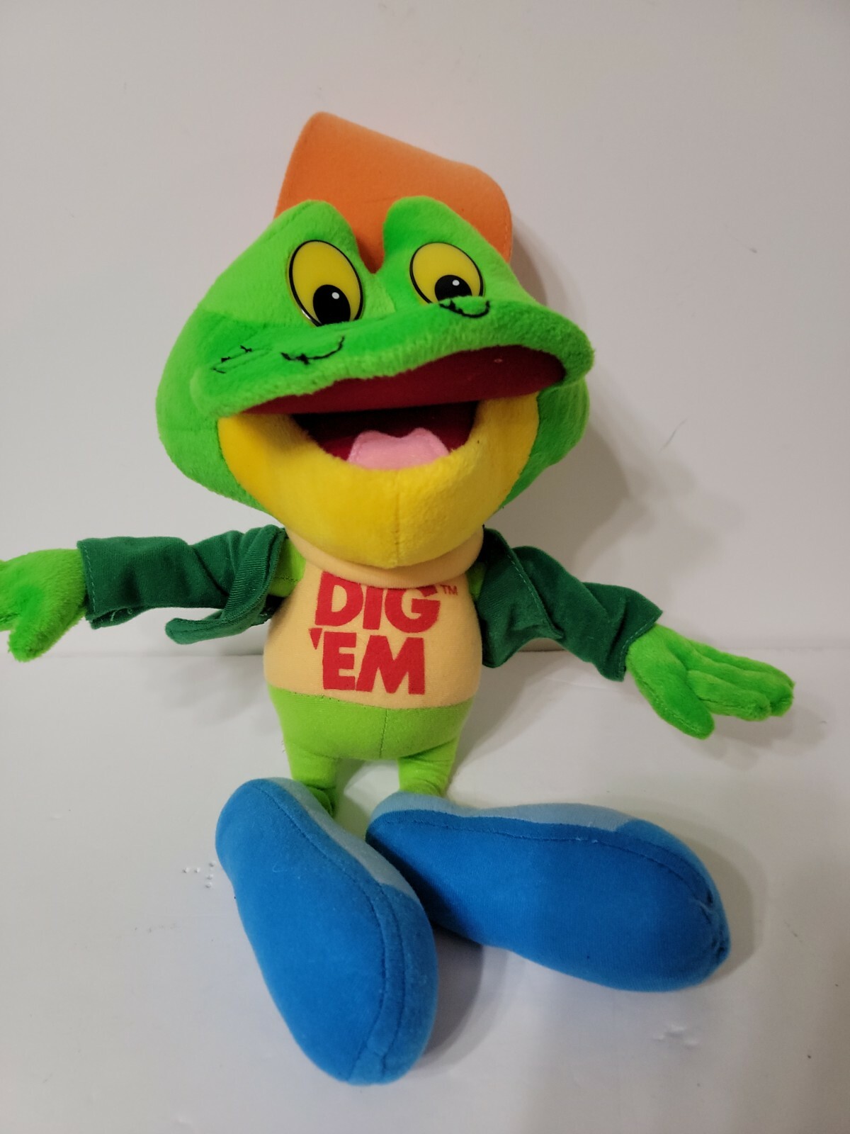 "Felpa de colección Toy Network Sugar Smacks Dig 'Em 14,5"" de alto rana verde"