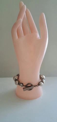 BRACCIALE GIVENCHY SIMULATO FINTE PERLE E CRISTALLI DICHIARAZIONE TONO BRONZO FIRMATO