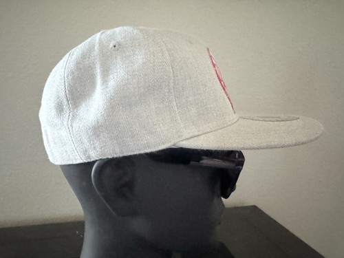 New York Yankees klassisches Logo Denim grau Erwachsenengröße flacher Schirm Druckknopflasche Mütze NEU - Bild 2 von 9