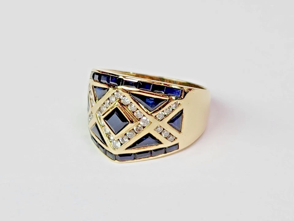 Кольцо с геометрическим каналом из 18-каратного золота с натуральным сапфиром и бриллиантом LEVIAN размер 7,75 - Изображение 3 из 4