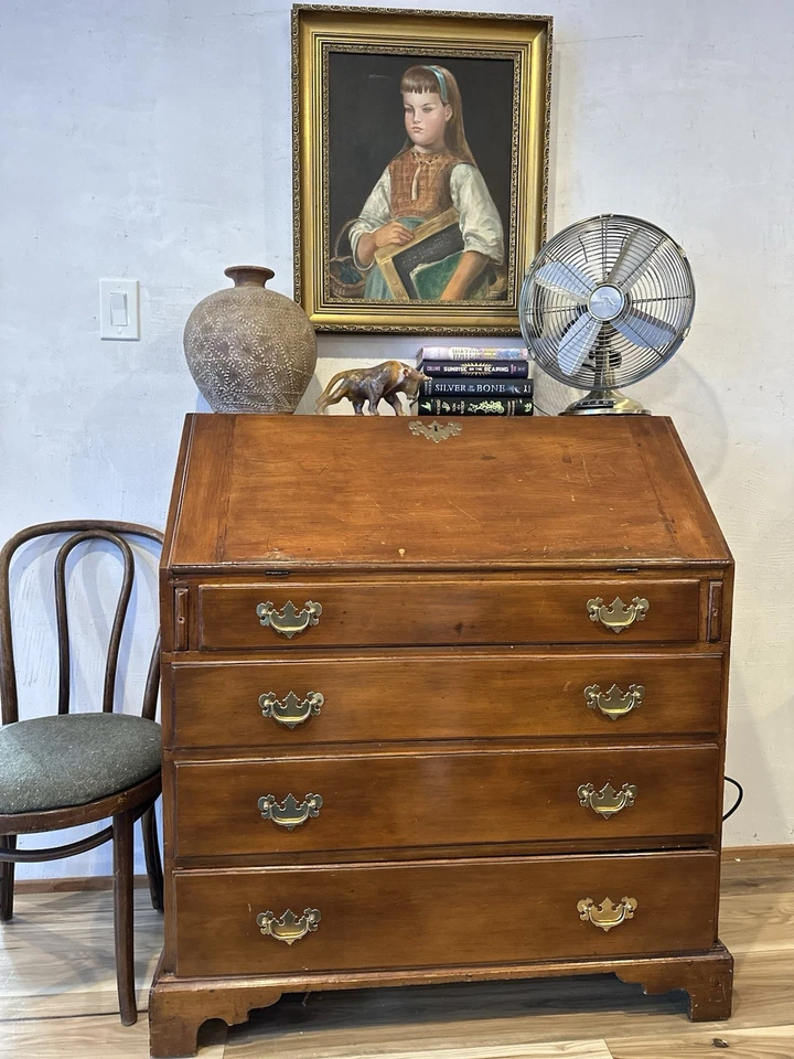 Antique English Georgian Mahogany Secretary c. Late 19th Century - Image 2 of 4