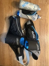 2 CAMELBAK Delaney Fit Waist Fanny Pack Black Blue Water Bottle W/ 2 Bottles Q37