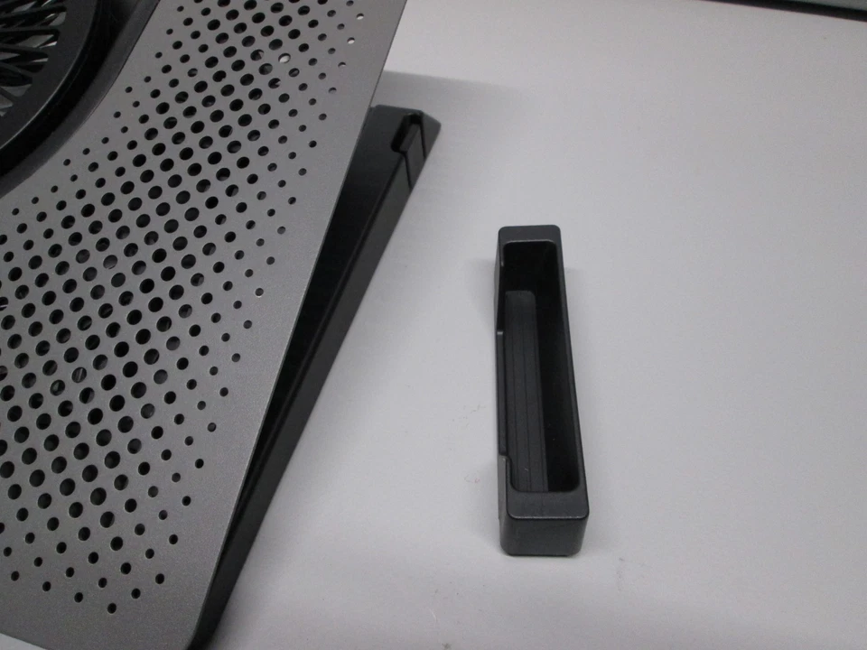 (S45) Trust Gaming Laptop Kühler GXT 1125 Quno Cooling Pad 17,3 Zoll - Bild 3 von 4