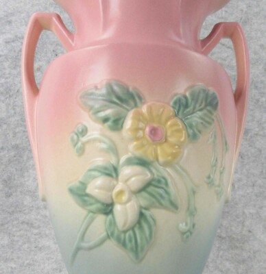 Vintage Hull Art Pottery W-18 12 1/2