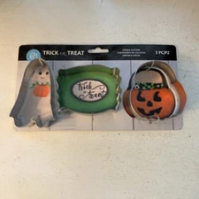 R&M INTERNATIONAL: HALLOWEEN: 3 PCS: COOKIE CUTTER SET: GHOST: SIGN : PUMPKIN: