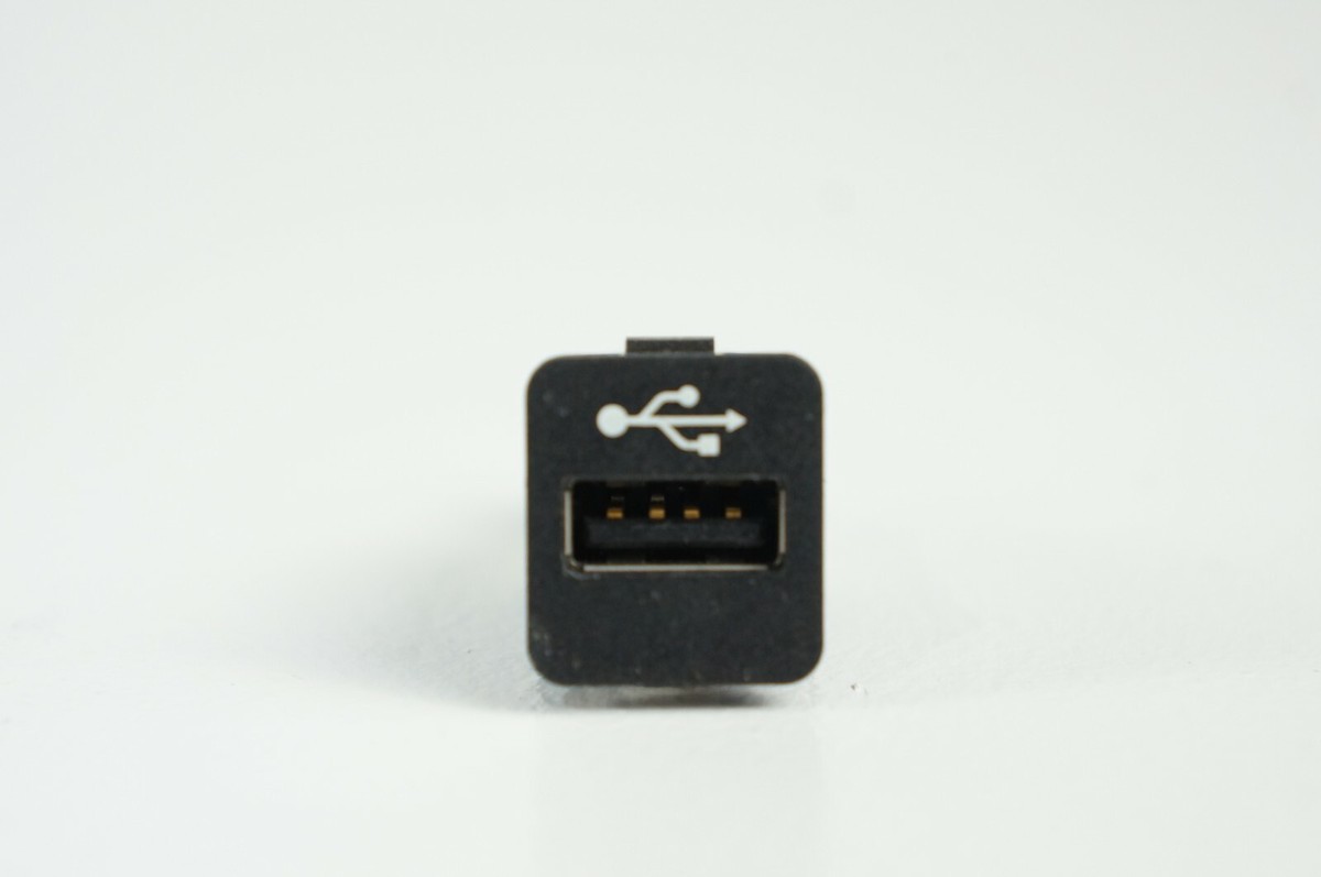 2007-2013 bmw x5 e70 usb input charge power port oem 9237656 | eBay