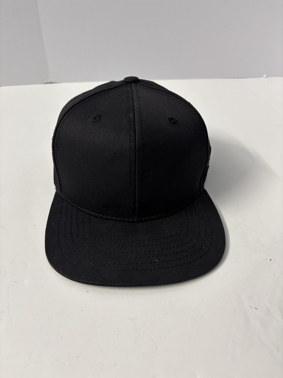 Dickies Flat Brim One Color Solid Snapback Hat Ca… - image 2