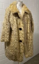 Echtes Fell Lammfell Mantel aus Indisch Lamm, beige  Gr. 40/42