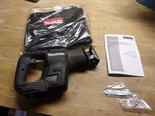 SIERRA RECÍPROCA SUBCOMPACTA MAKITA 18V (SOLO HERRAMIENTA) # XRJ07R1B - Imagen 1 de 7