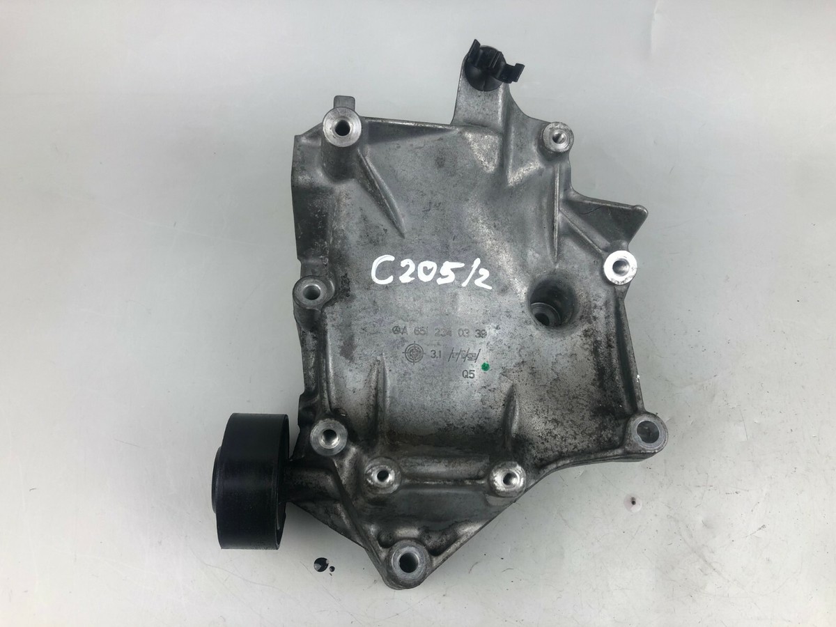 Mercedes Benz C GLC Class W205 OM651 Engine Left Bracket With 