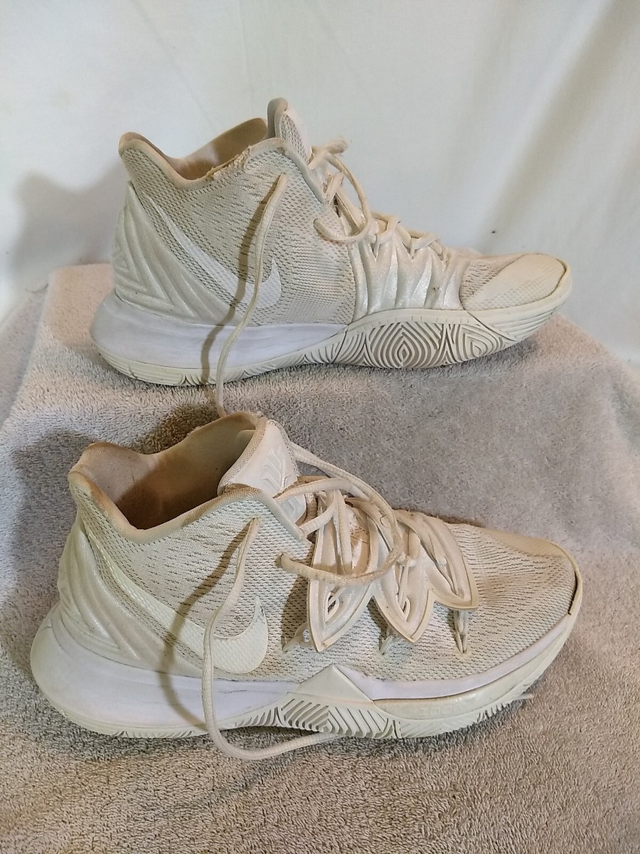 Nike Mens Kyrie 5 ID White Basketball Shoes (AV7917-991), Size