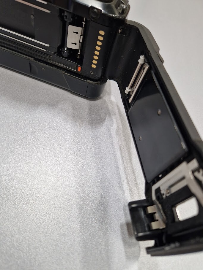 Canon EOS 650 35mm SLR Film Camera Only Body Black Used For Parts